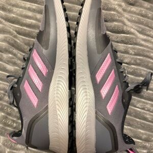 Adidas Women's Gray Sneakers with Pink Accents
